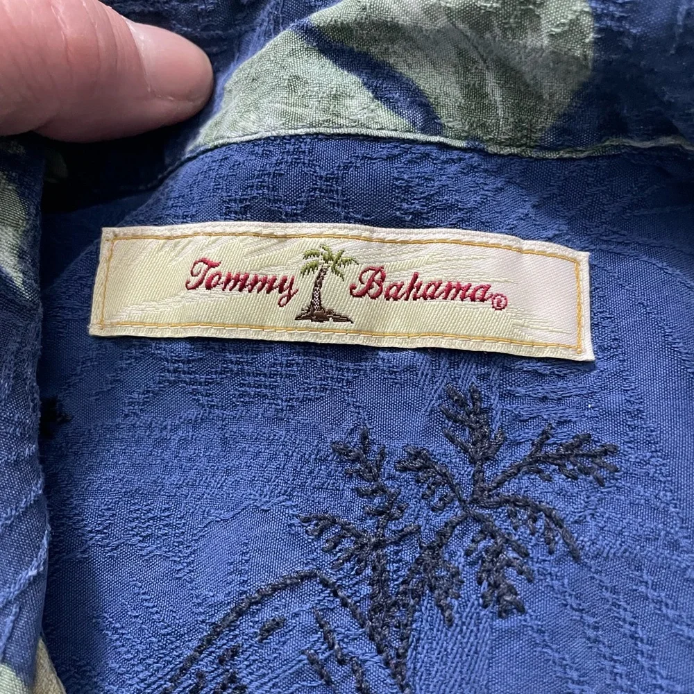 Tommy Bahama 100% Silk Button Down Tropical Print Shirt Large